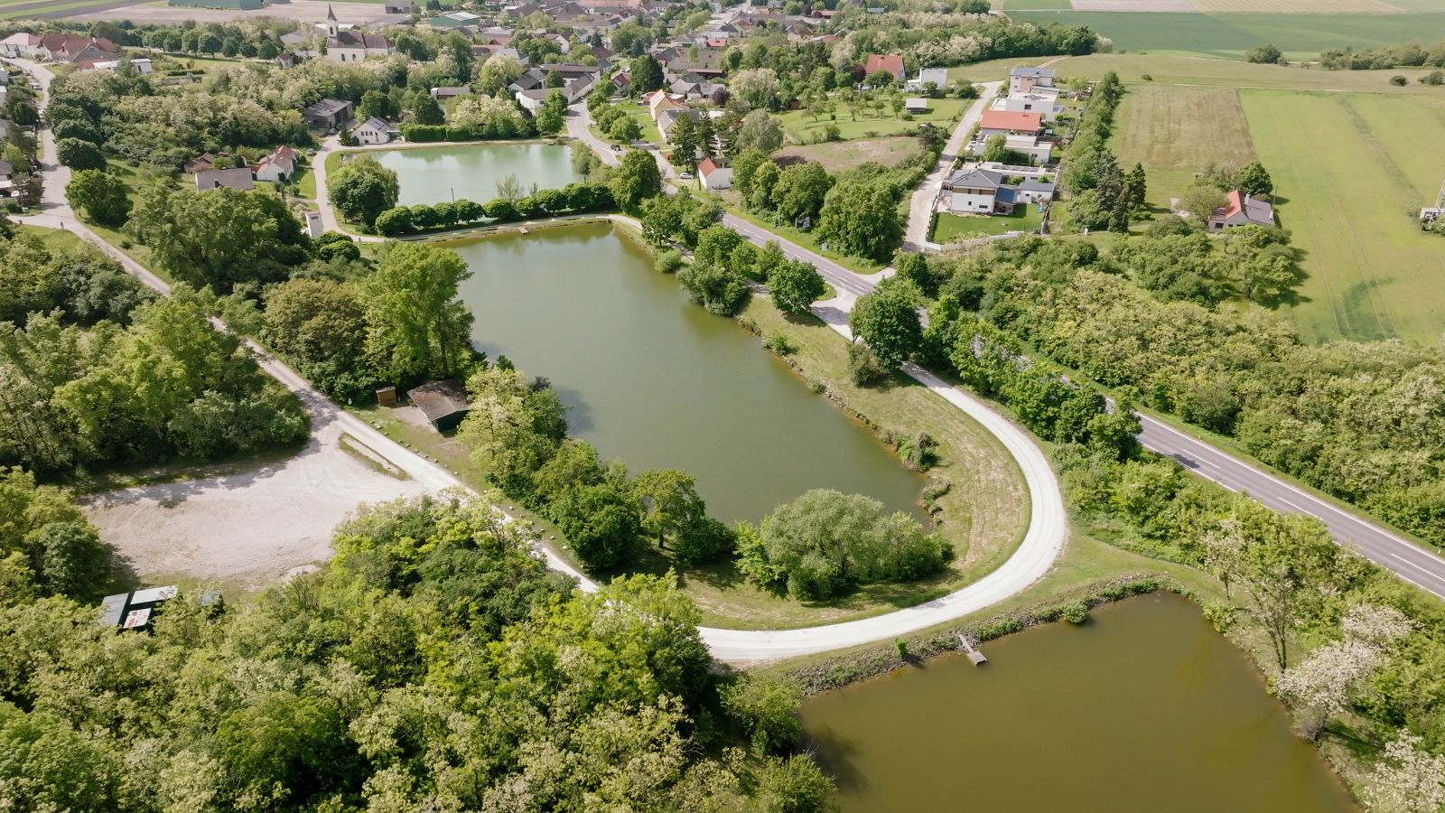 Engelhartstetten - die Wasser von Groißenbrunn © Ankomedia