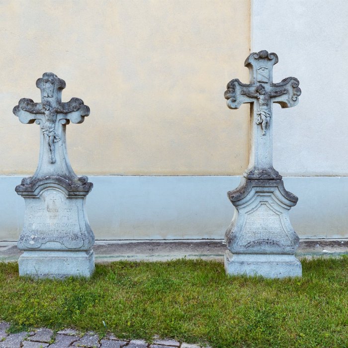 Markgrafneusiedl - Kirche, Die unbekannten Toten © Briana Pfaffel