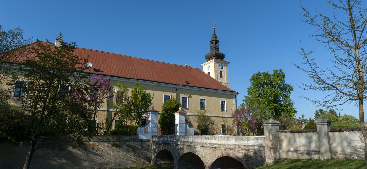 Marktgemeinde Weikendorf - Kirchengraben © Michael Himml